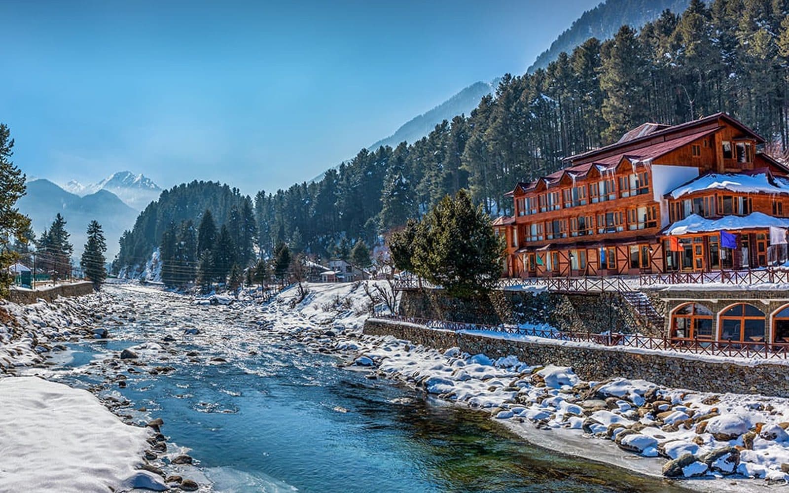 Kashmir Royale Experience