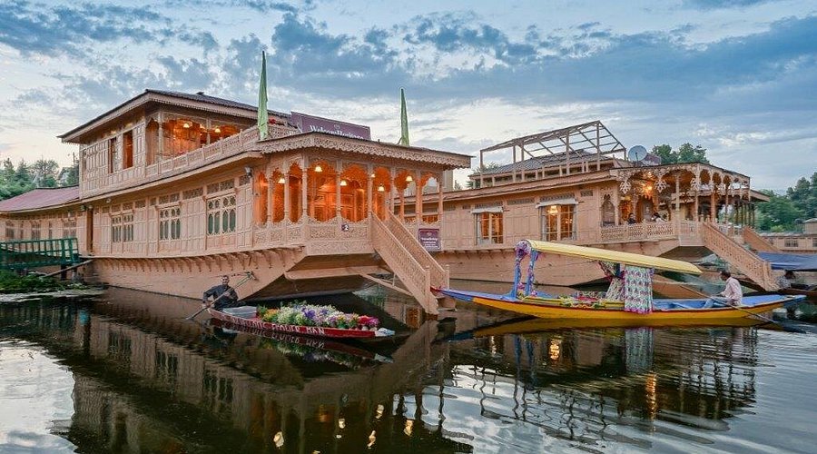 House Boat